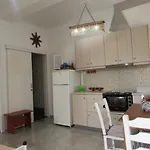 Kostas 公寓 *